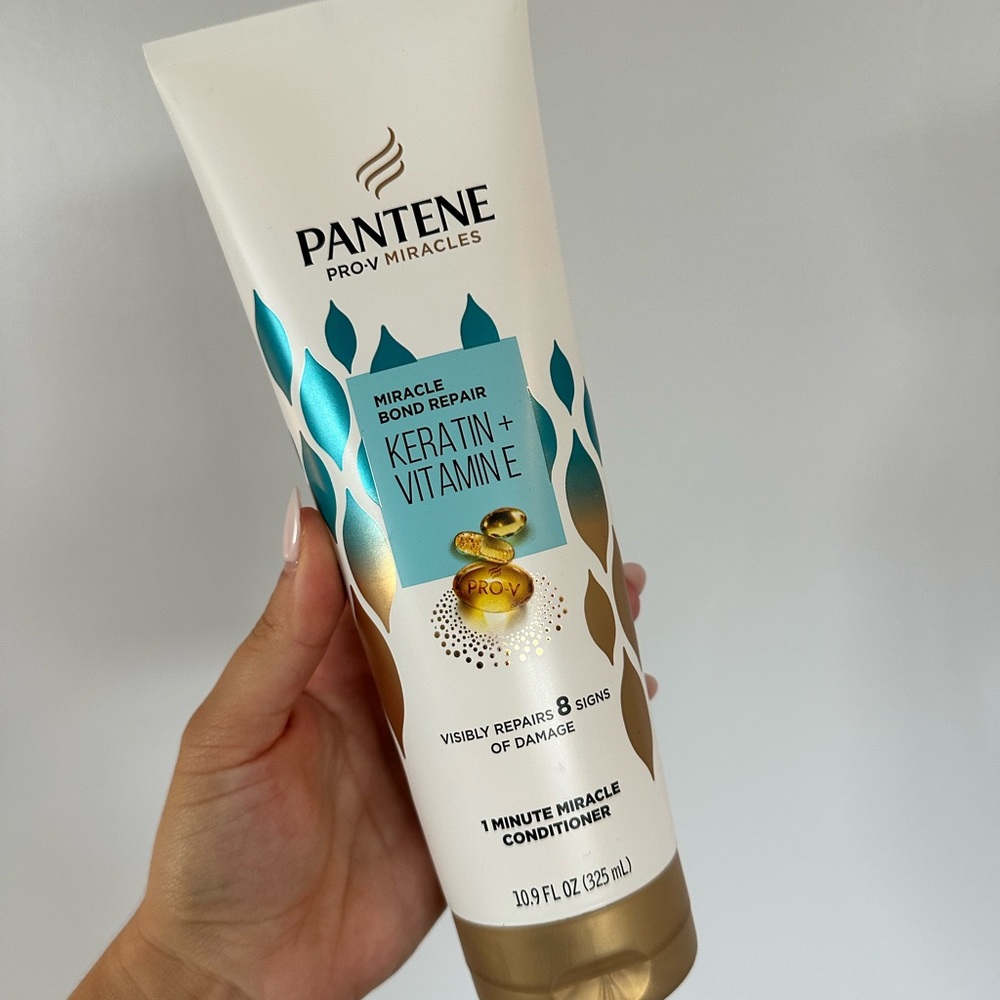 Pro-V Miracles Keratin + Vitamin E Conditioner - Gold & White
